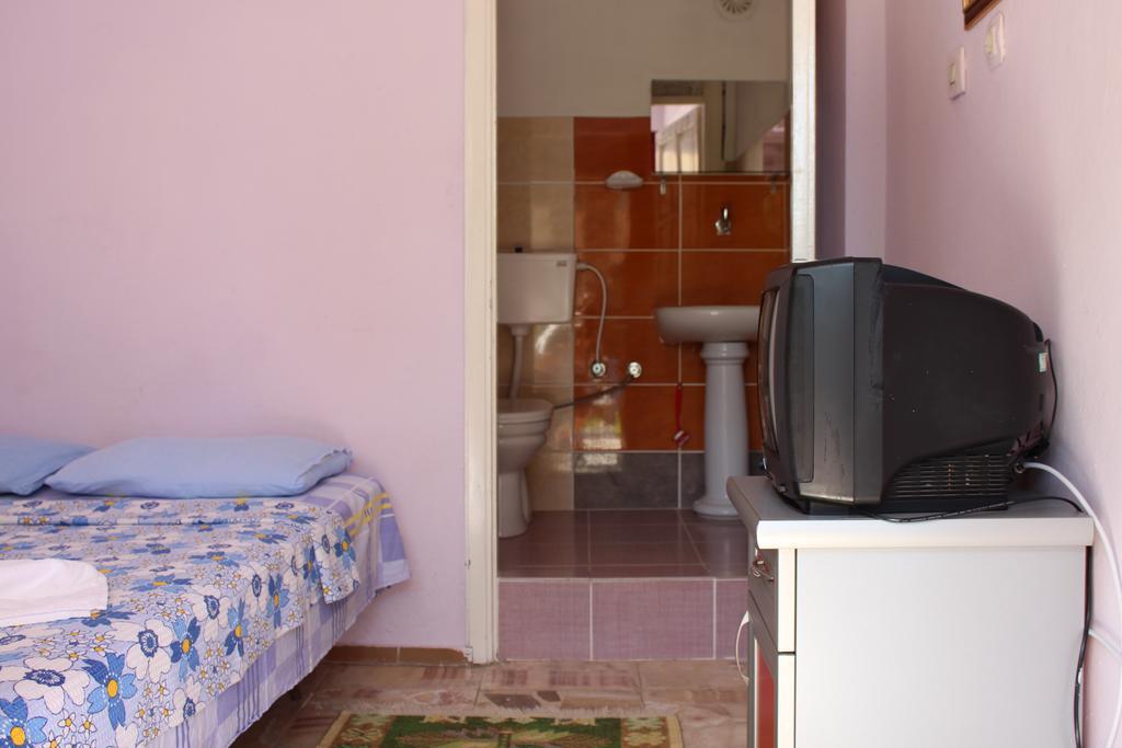 Eysan Pansiyon Akçay Zimmer foto