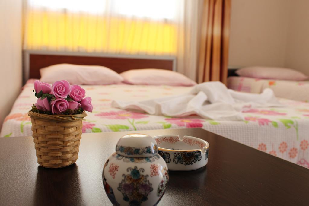 Eysan Pansiyon Akçay Zimmer foto